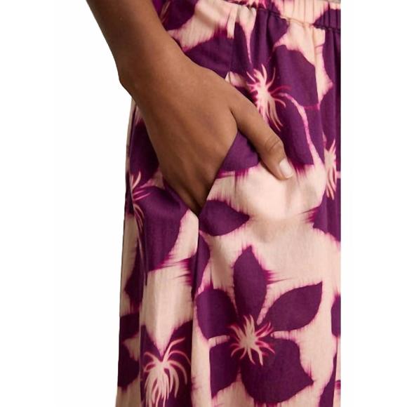 NEW VELVET BY GRAHAM & SPENCER jess skirt in berry - Picture 5 of 6